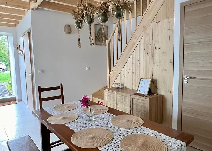 La Petite Maison Dans La Brie *